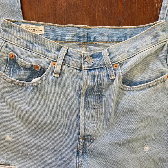 Levis 501 Jeans Womens 24x30 High Rise Straight Distressed Light Wash Raw Hem - Picture 8 of 13